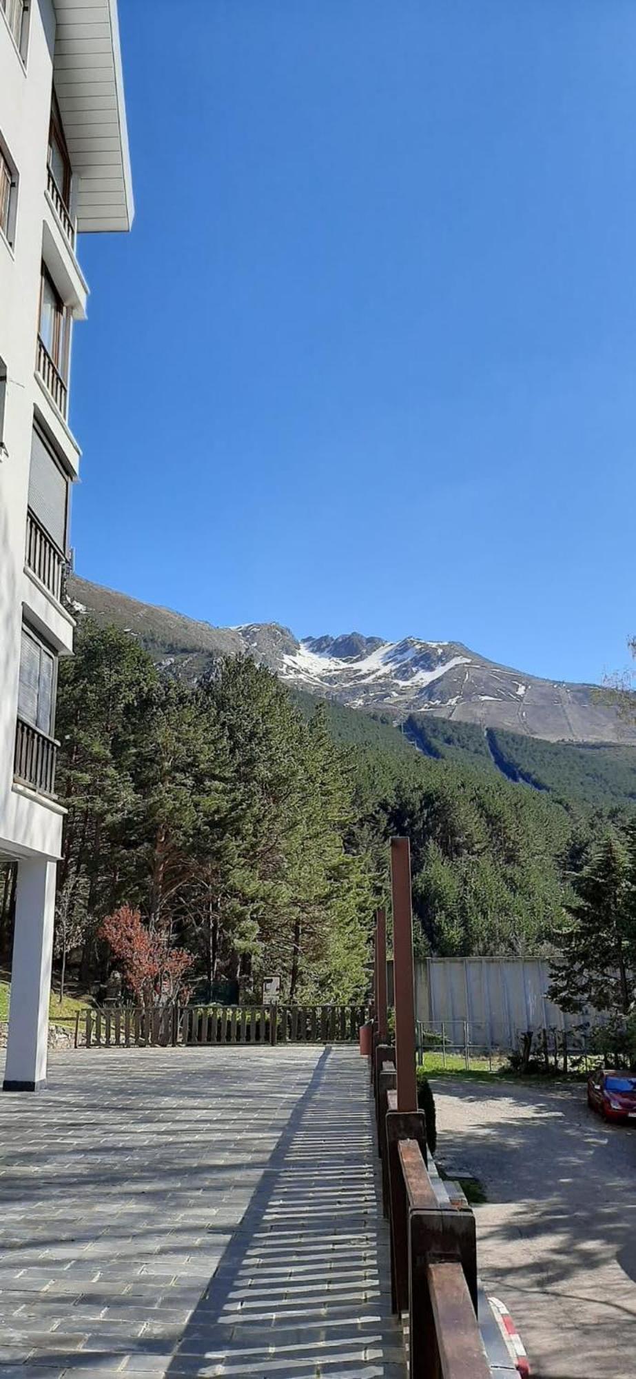 リアサ"Ecologico Con Piscina Climatizada" En La Pinillaアパートメント エクステリア 写真