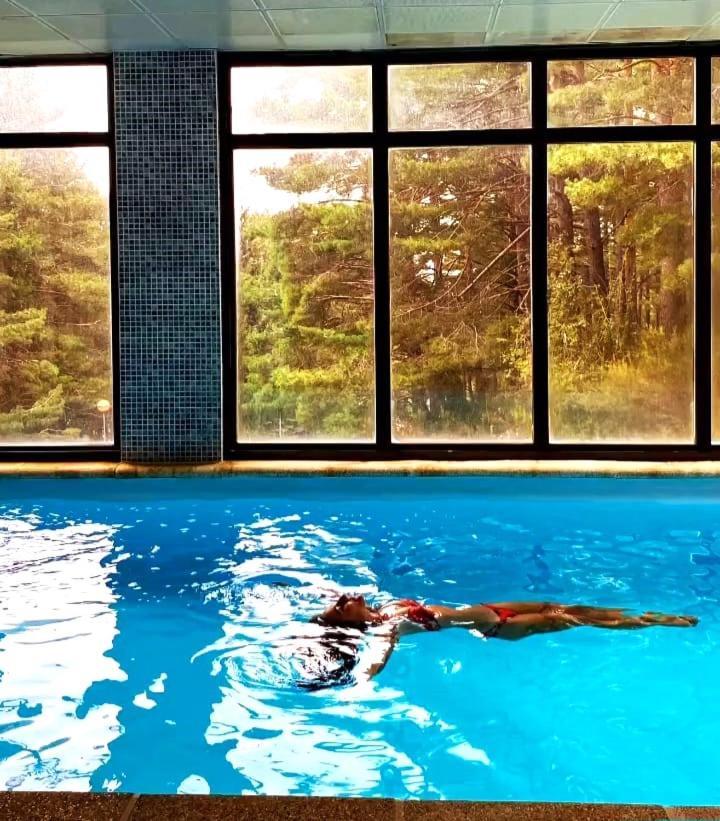 リアサ"Ecologico Con Piscina Climatizada" En La Pinillaアパートメント エクステリア 写真